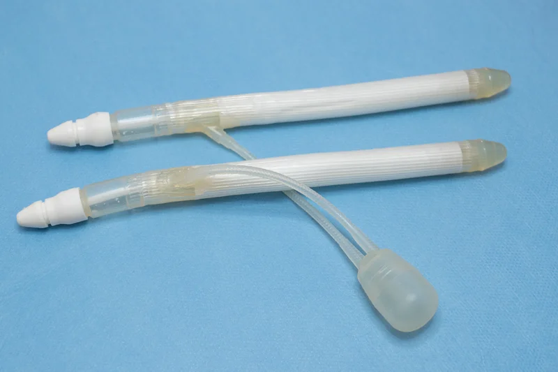 İki parçalı penis protezi modeli